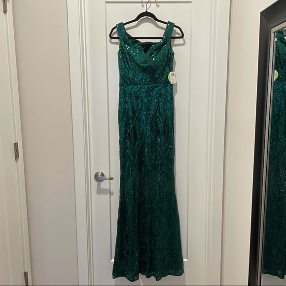 Windsor Dresses & Skirts - Windsor Green Sequin Dress Size Small